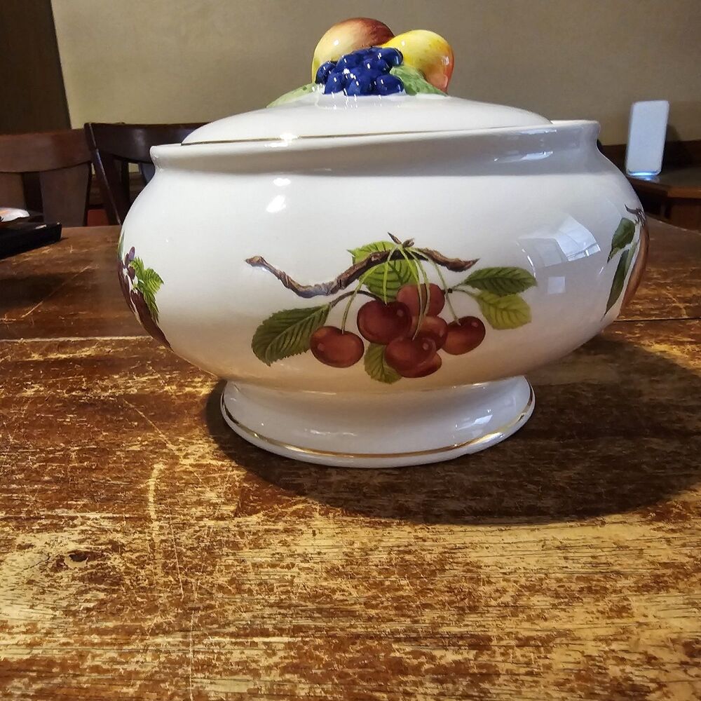 Teleflora Fruit Pattern Ceramic Covered Footed Bowl Tureen